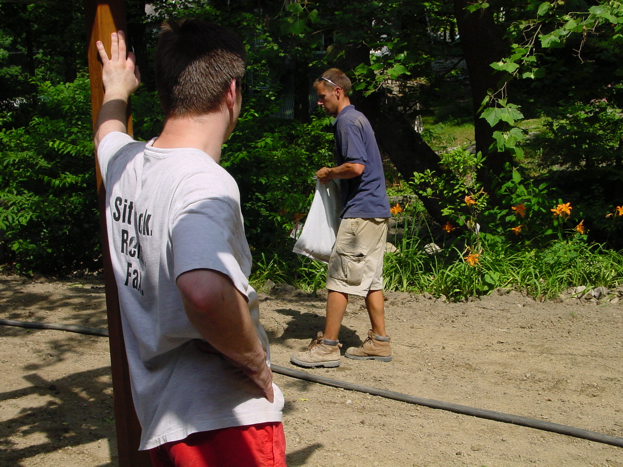 Pete throwing down some seed
